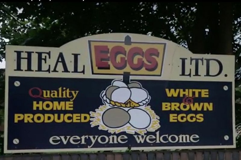L’exploitation Heal fait de la publicité pour ses œufs en provenance de l’élevage en volière