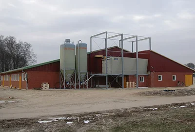 Le nouveau bâtiment pour l’élevage de porcelets Le nouveau bâtiment pour l’élevage de porcelets