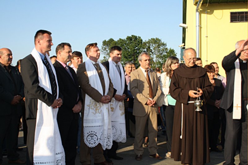 Croatia: Minister inaugurates new building for 4,000 pigs