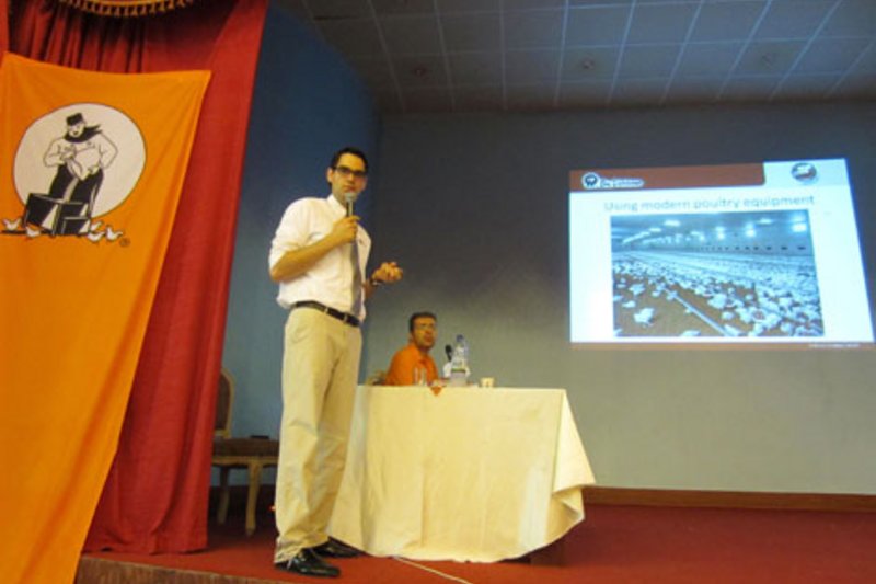 André Mofid gives a lecture on poultry production in Yazd, Iran.