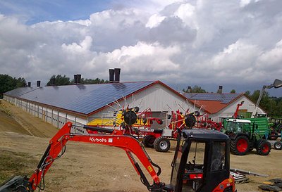 Two successfully completed new buildings for poultry growing were inaugurated at an open house.