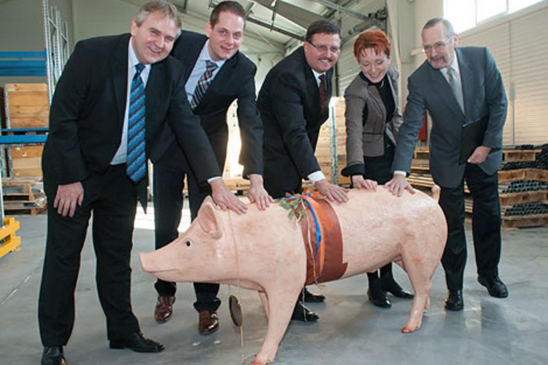 Pig equipment for modern pig production: Hungarian Big Dutchman representative office is expanding