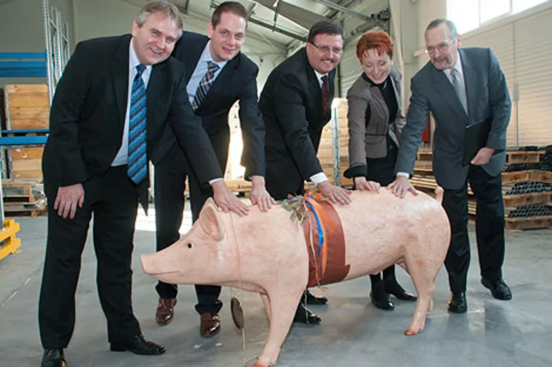 Pig equipment for modern pig production: Hungarian Big Dutchman representative office is expanding