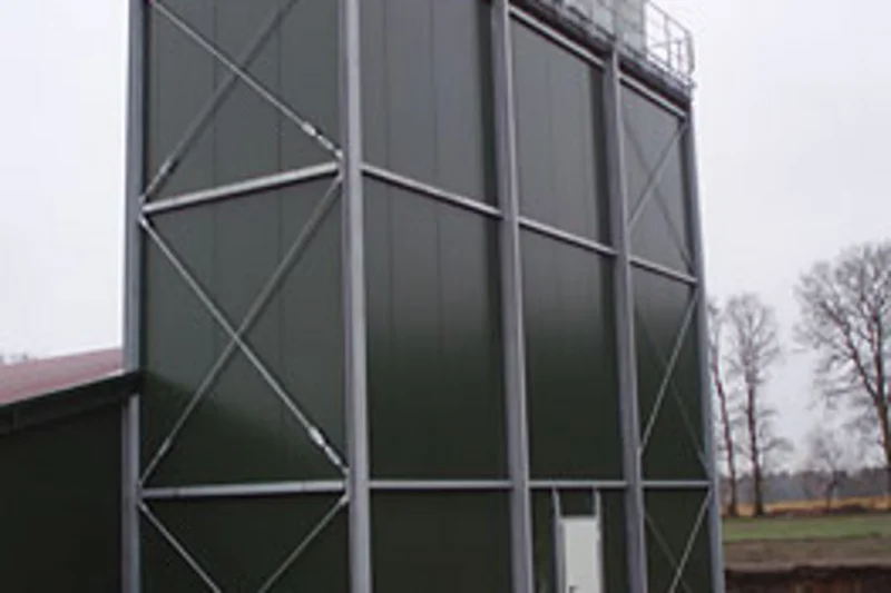 Poultry growing in new house equipped with Big Dutchman poultry systems