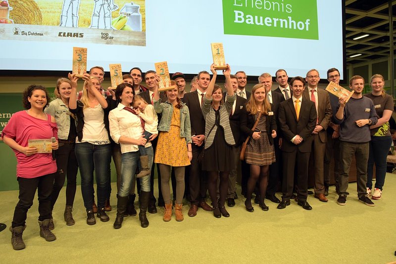Gruppenphoto: Clip my farm-Sieger 2017