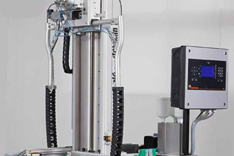 Electronic sow feeding station equipped with SonoCheck device