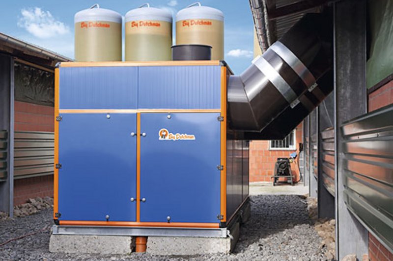 Reducing heating costs and simultaneous exhaust air treatment in poultry houses: the Earny heat exchanger