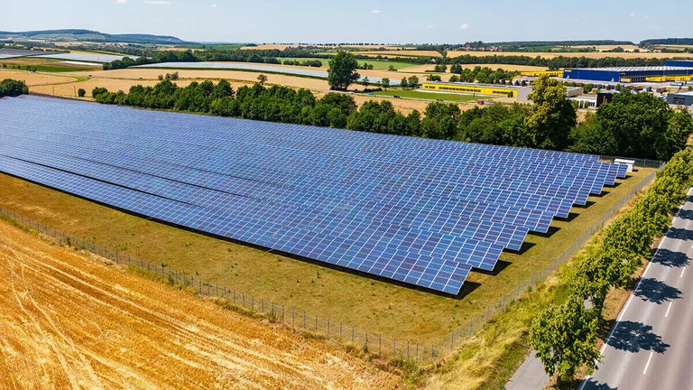 Ground-mounted PV on grassland Ground-mounted PV on grassland