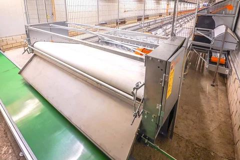 SIMBA belt system for manure pits