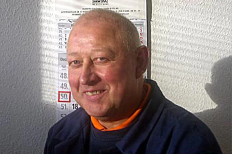 Josef Sliwinski seit 40 Jahren bei HOWEMA/Big Dutchman Josef Sliwinski seit 40 Jahren bei HOWEMA/Big Dutchman