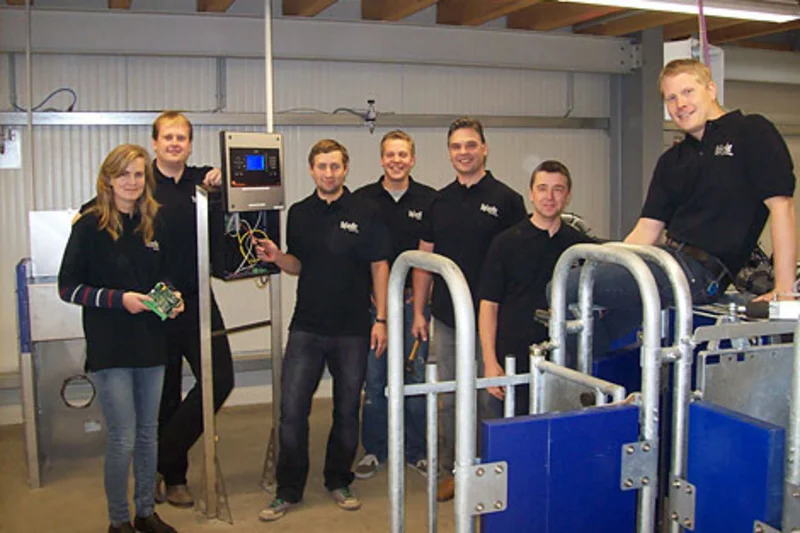 Group housing of sows: technical training on electronic sow feeding & BigFarmNet technology contributes to successful sow management
