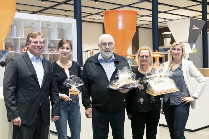 Gruppenphoto mit den Gewinnern Gruppenphoto mit den Gewinnern